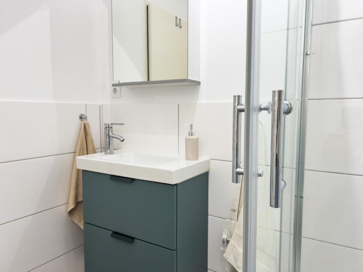 Home By Doni I Apartment An Der Kunsthalle I Parkplatz & Balkon Bielefeld Exterior photo