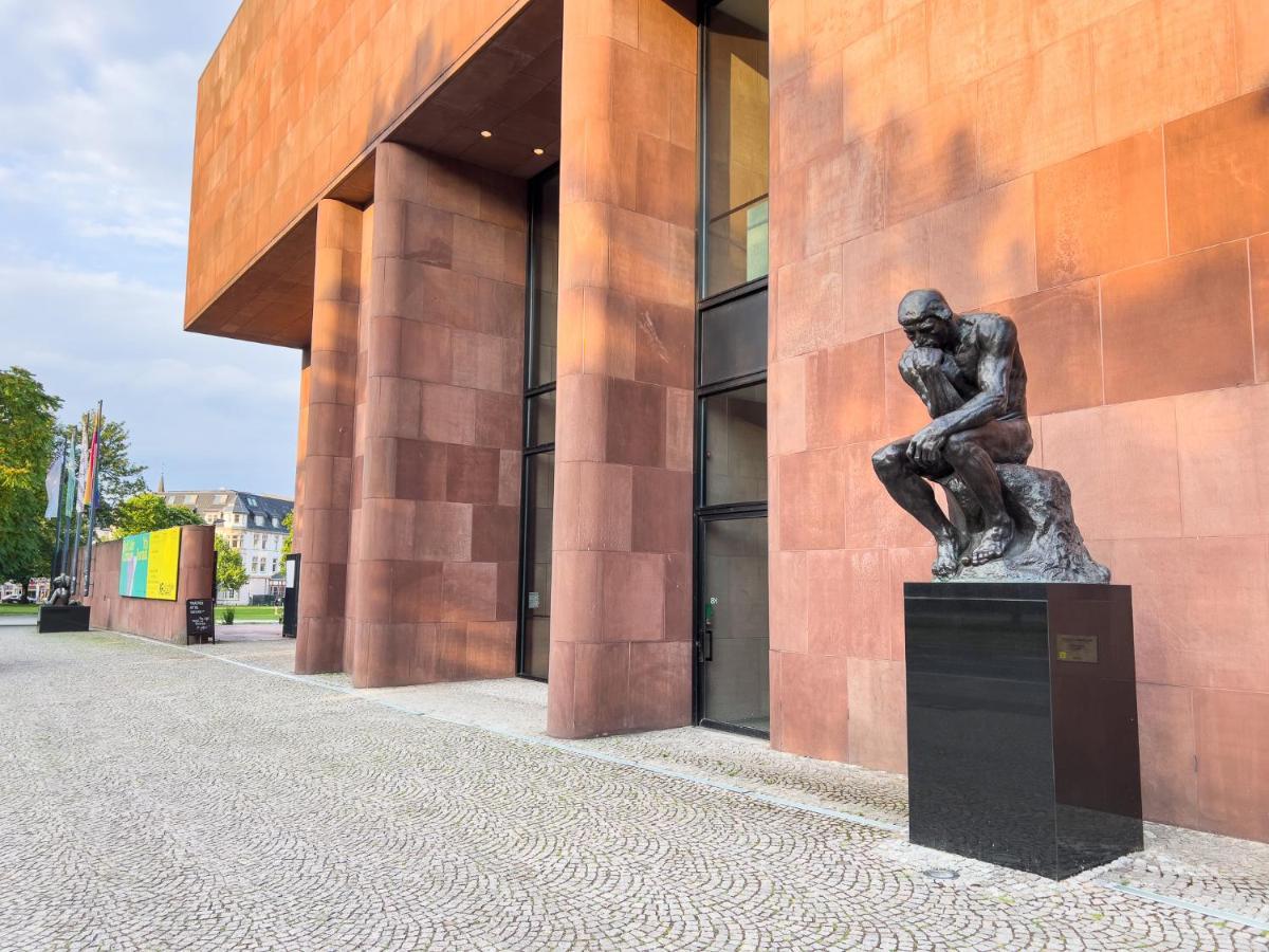 Home By Doni I Apartment An Der Kunsthalle I Parkplatz & Balkon Bielefeld Exterior photo